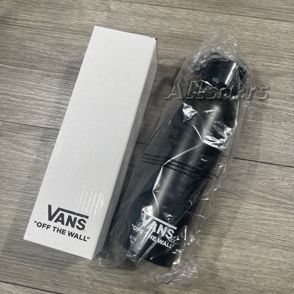 Vans Family Aluminum Water Bottle New in box - Picture 2 of 5